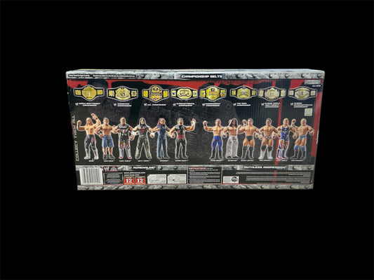 Hulk Hogan Signed WWE Classic Superstars Figure & Belt