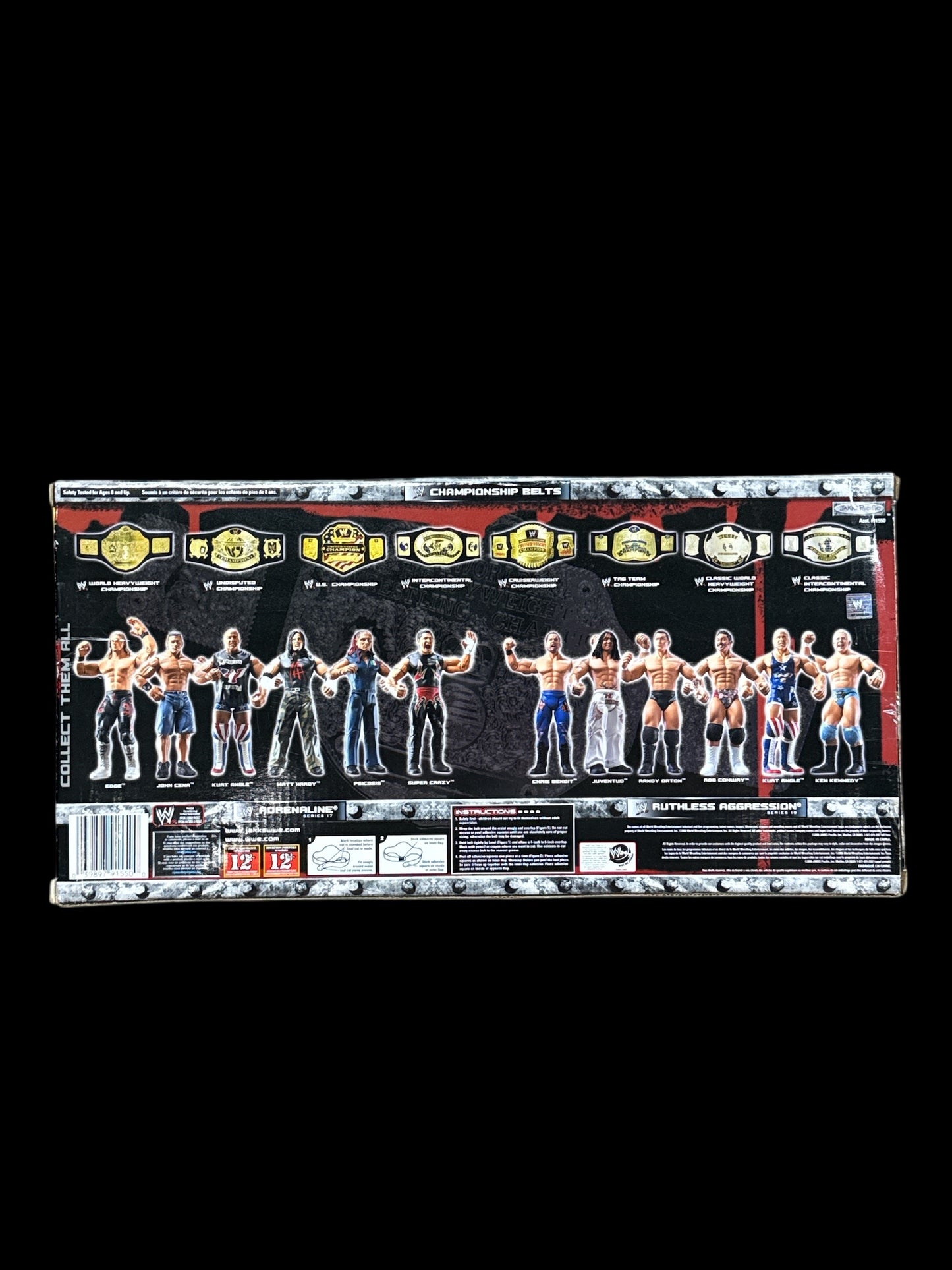 Hulk Hogan Signed WWE Classic Superstars Figure & Belt