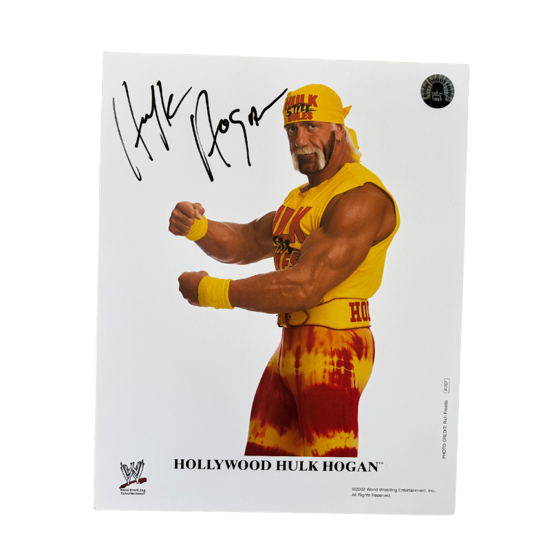 Hulkamania Side Flex WWE 2002 Autographed 8x10 Photo