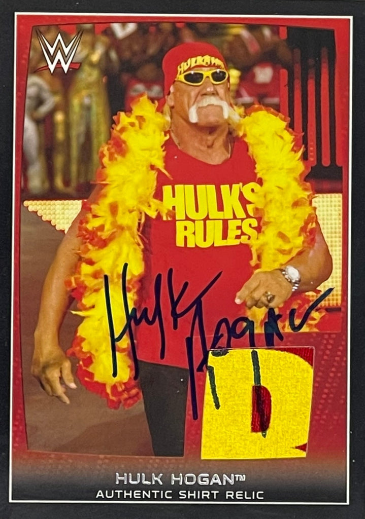 Topps WWE Shirt Relic Hulk Hogan Autographed Card