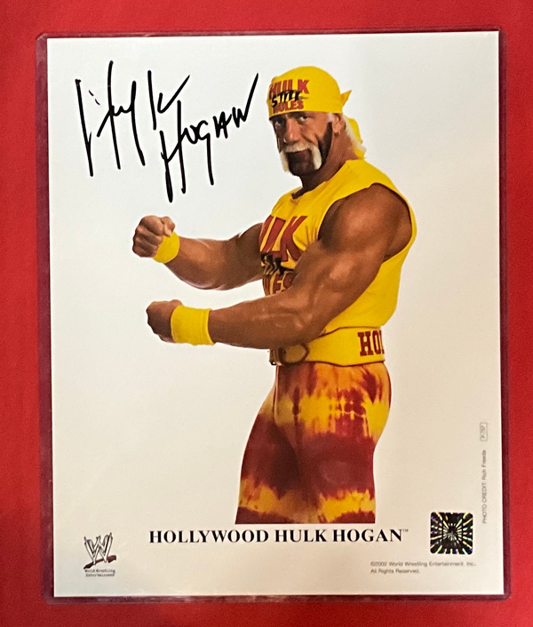 Discounted Hulkamania Side Flex WWE 2002 Autographed 8x10 Photo