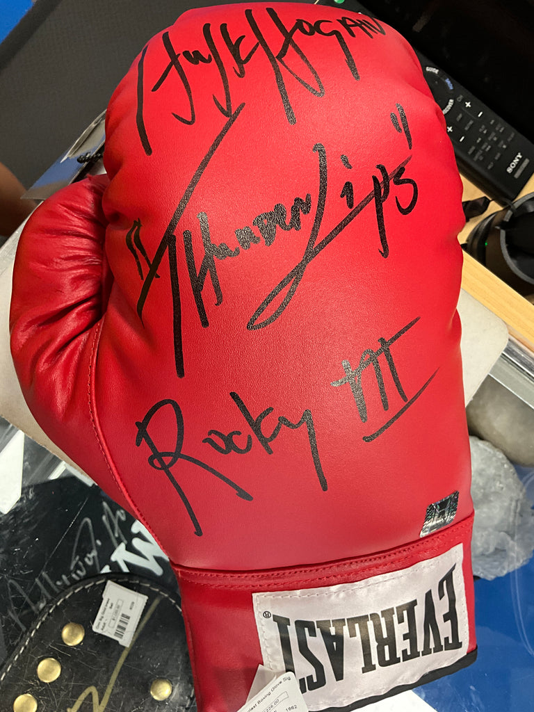 Everlast Boxing Glove (Signed)