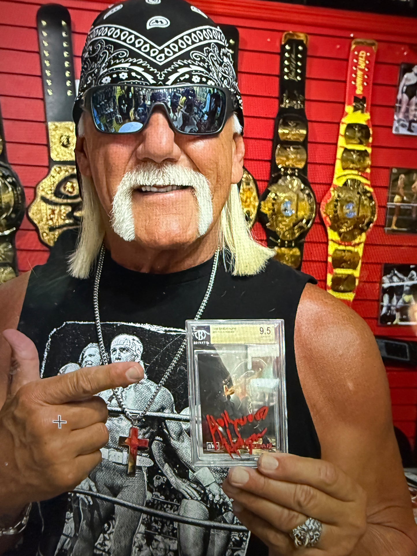 Topps Hollywood Hogan 1998 Bandi Signed Trading Card