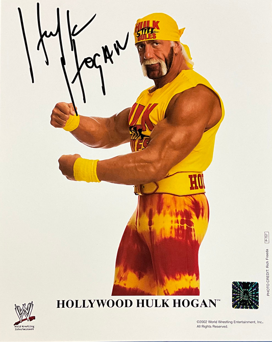 Hulkamania Side Flex WWE 2002 Autographed 8x10 Photo