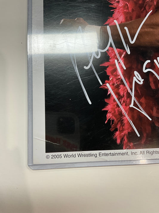 2005 WWE Original Hulk Hogan Side Flex Autographed 8x10 Photo
