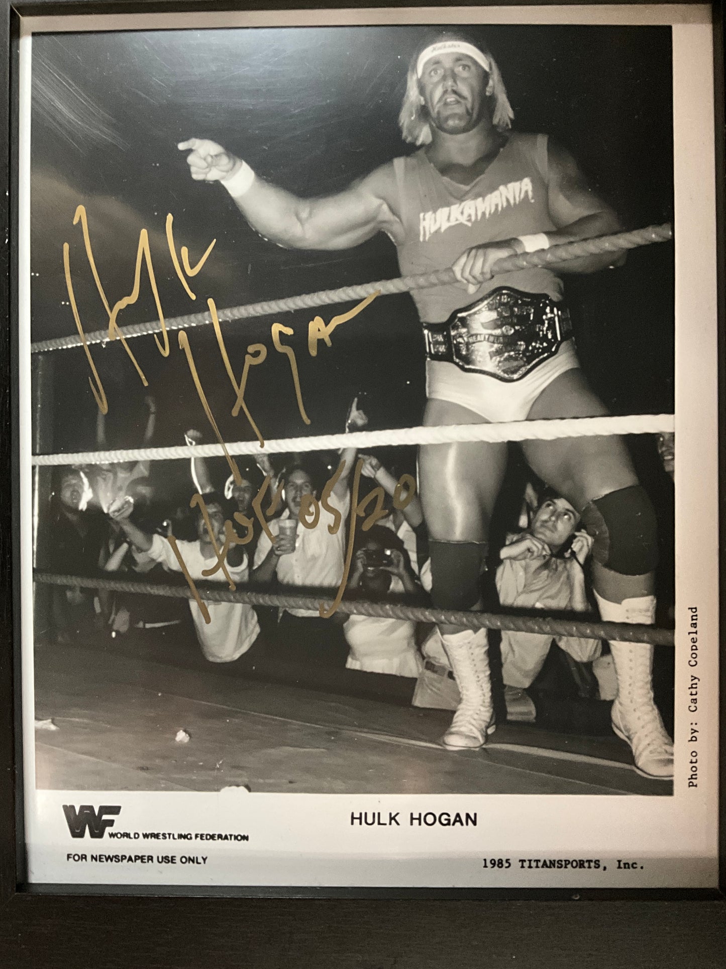 Original Promo 1985 WWF Titansports Hulk Hogan Autographed 8x10 Photo