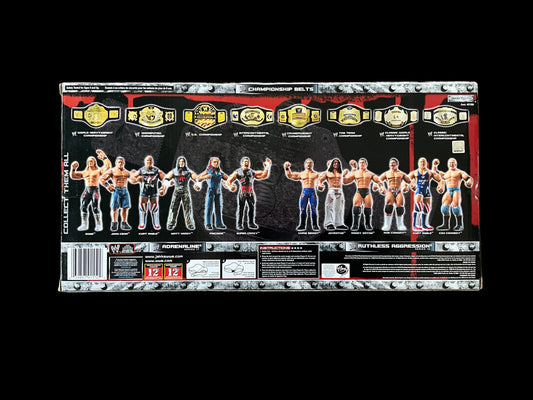 Hulk Hogan Signed WWE Classic Superstars Figure & Belt