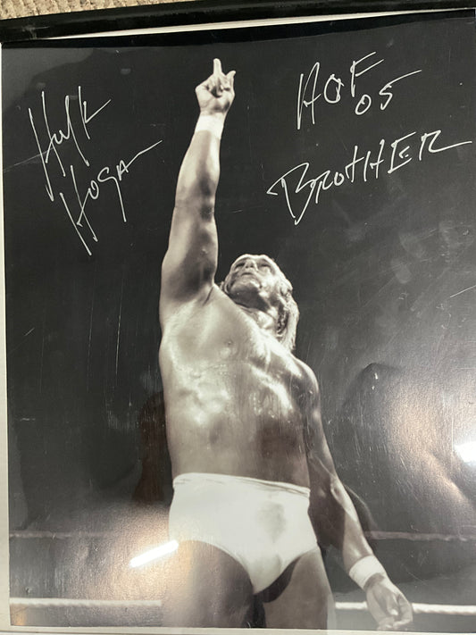 Hulk Hogan HOF 05 Signed 16x20 Poster