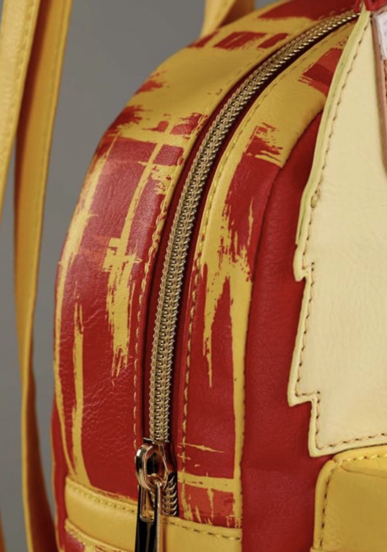 Hulk Hogan Hulkamania Wrestling Mini Backpack