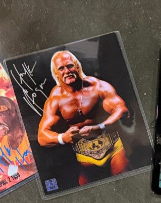 Hulk Crab Pose with Belt Signed 8x10 Photo