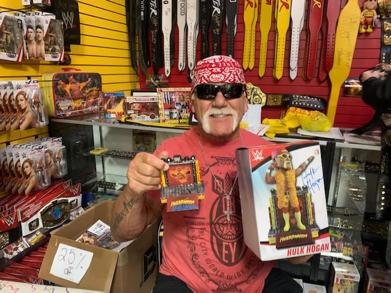 WWE Hulk Hogan Autographed bobblehead – Hogan's Beach Shop